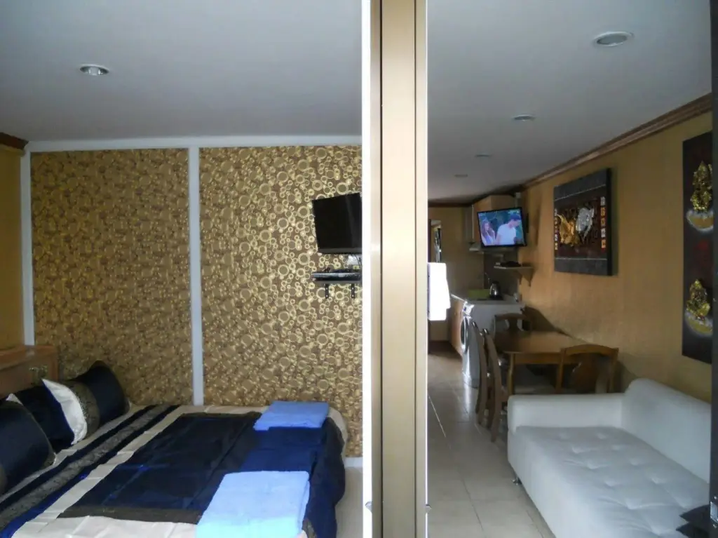 Паттайя: Jomtien Good Luck Apartment