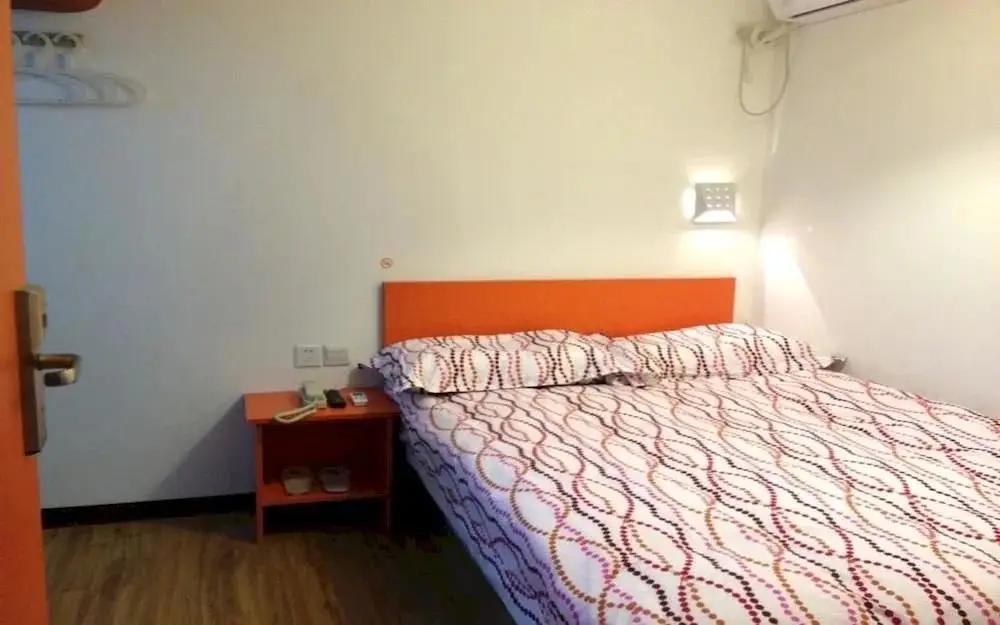 Сиань: Pod Inn