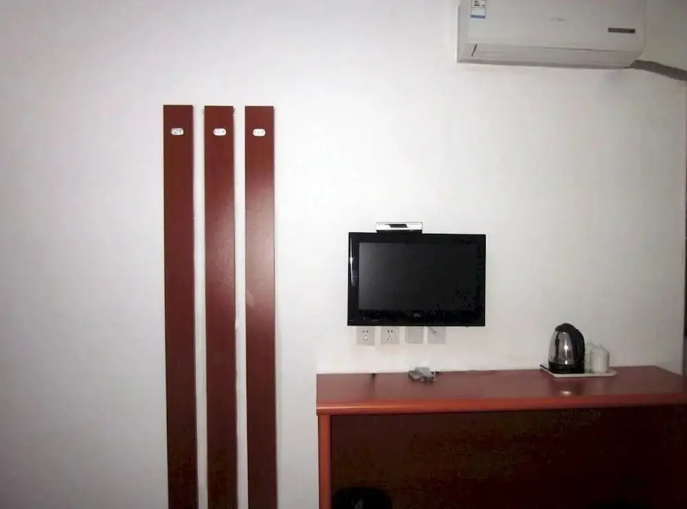 Noah Hotel (Jinan Daming Lake)(如家华驿酒店(济南大明湖历山路店)) — фото 1