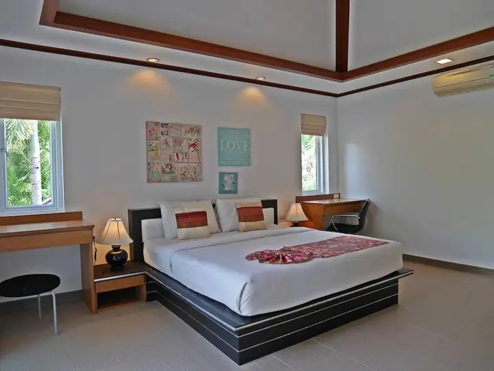 Тхаланг: Suriyasom Villa