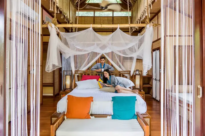 Сай Йок: The FloatHouse River Kwai