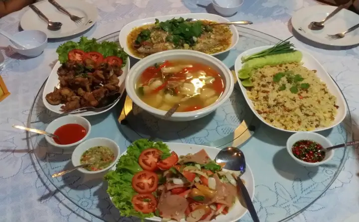 Кхлонг-Янг: Chomsurang Hotel