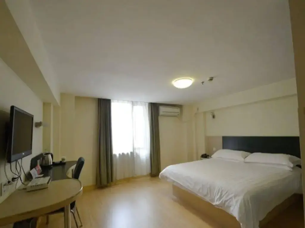 Нанкин: Motel 168 Nanjing Hu Ju Road Inn