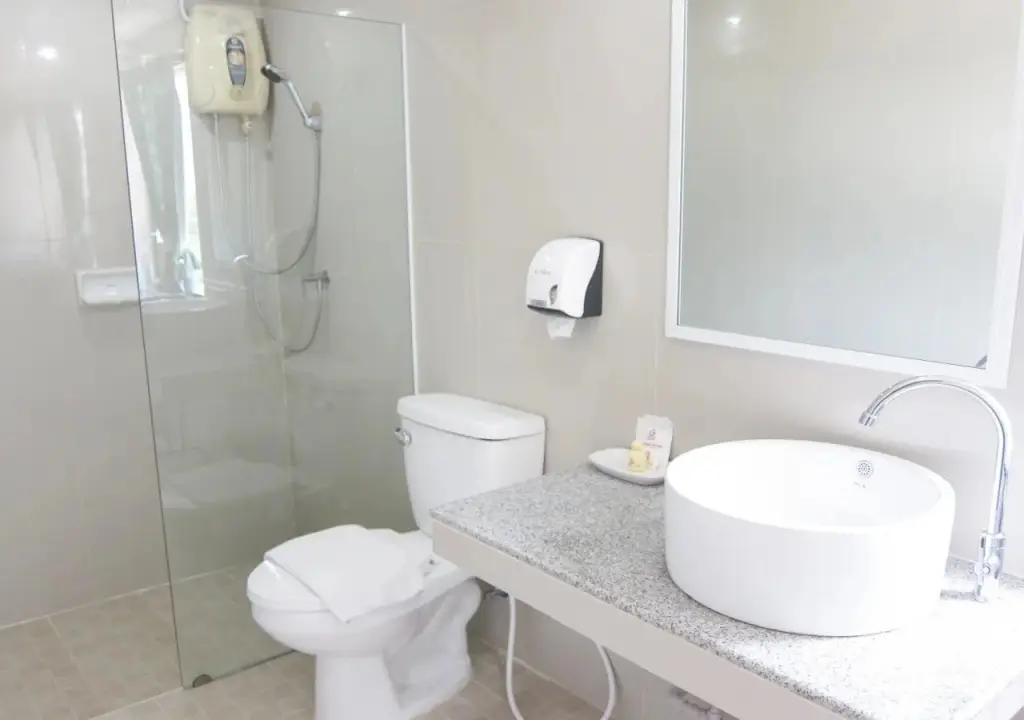 Районг: Golden House Service Apartment