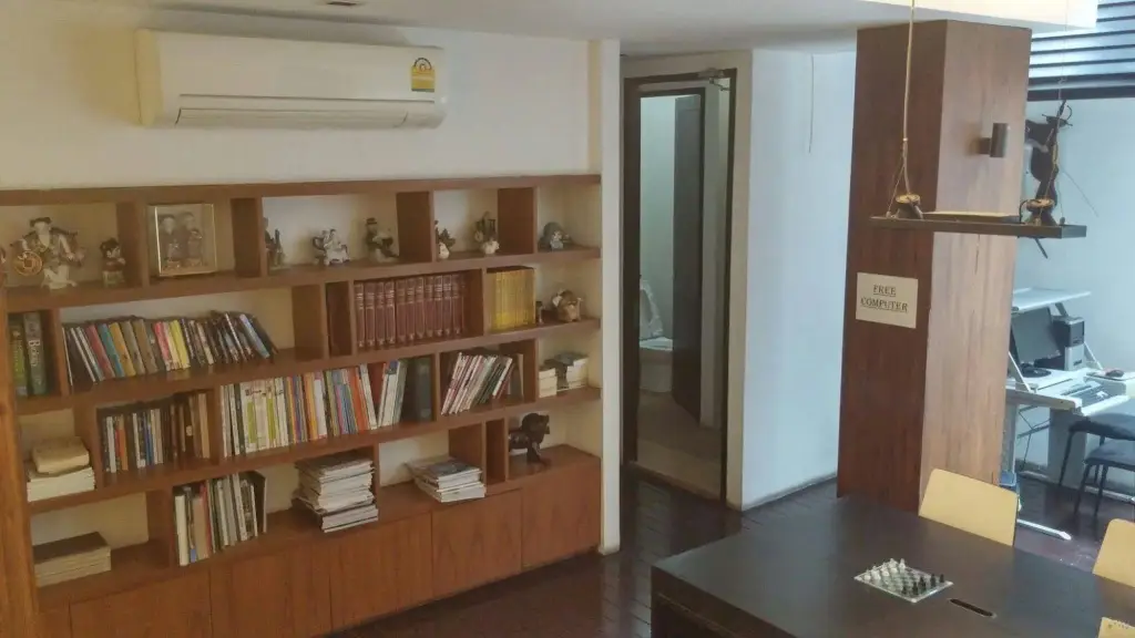 Бангкок: At One Inn Hualamphong Hotel