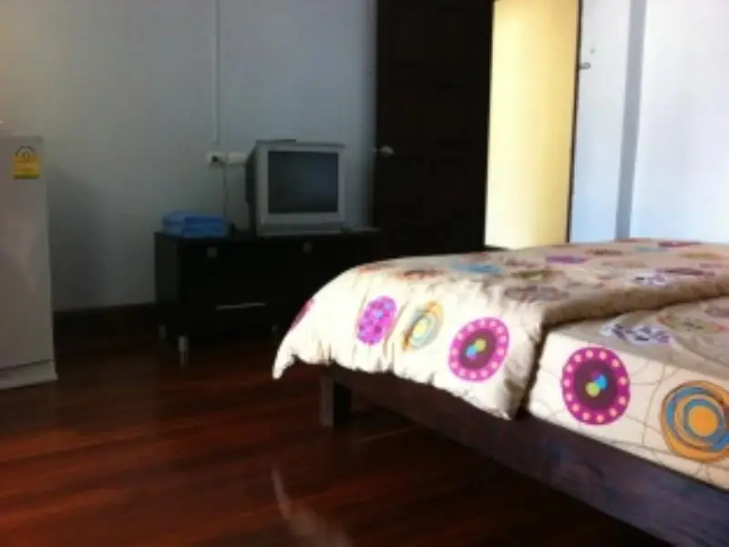 Кхонкэн: Pon 1 Hotel
