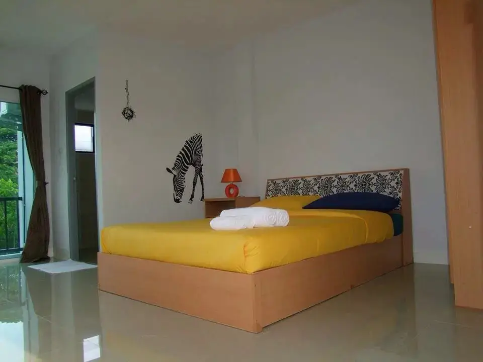 Кхлонг-Янг: Granny House