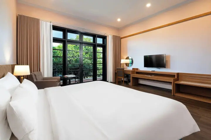 Халонг: Tuan Chau Resort Halong