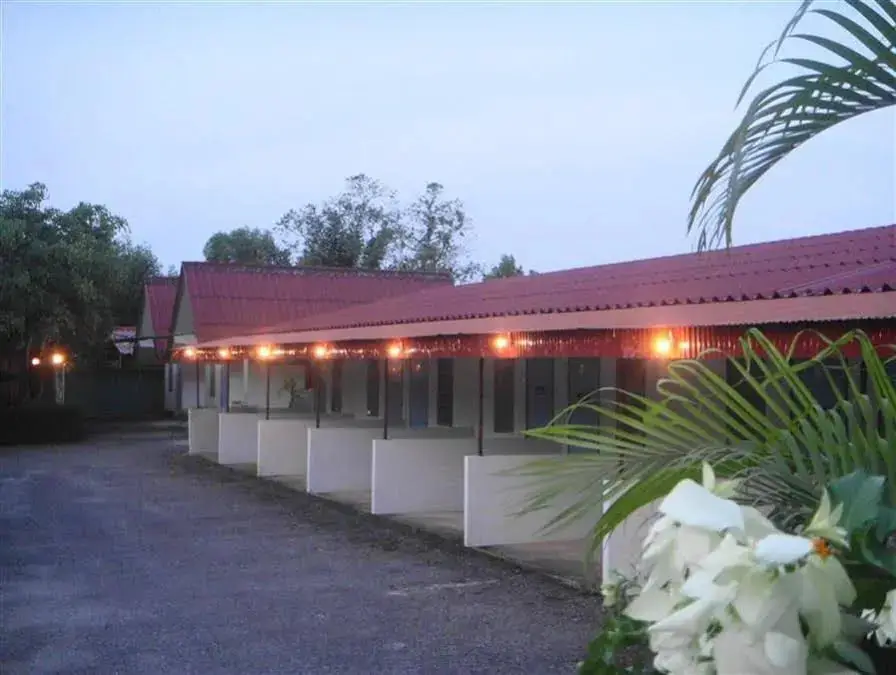 Чумпхон: Dawrerng Hotel