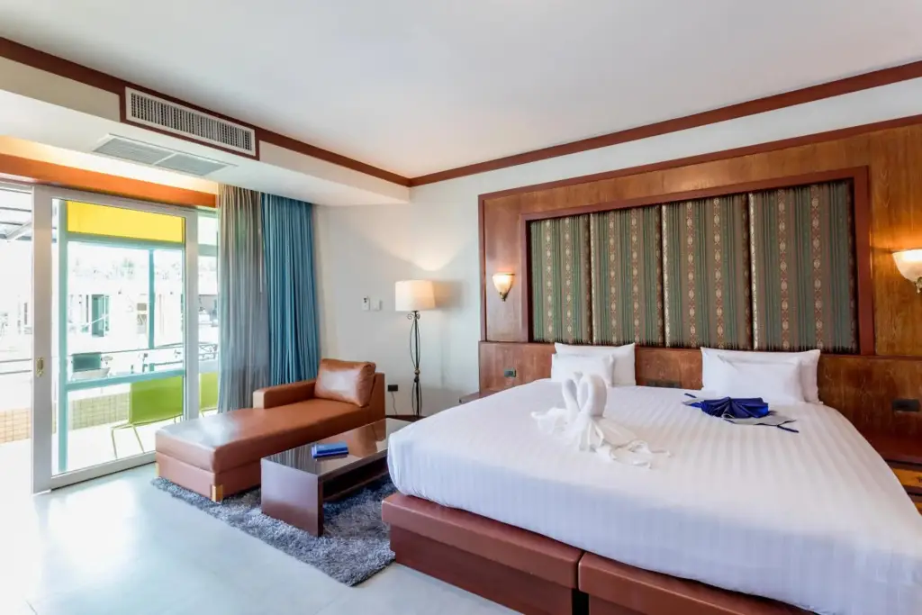 Такуа-Тунг: Erawan Phangnga Hotel, Natai Beach