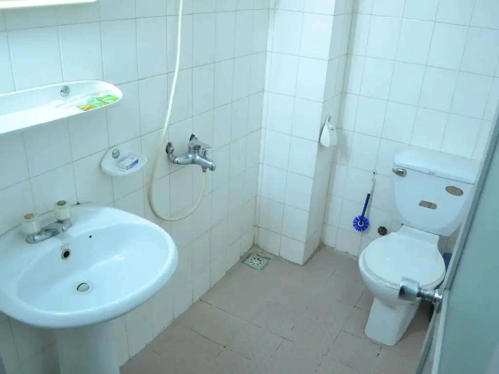 Халонг: Khách sạn Thái Hưng