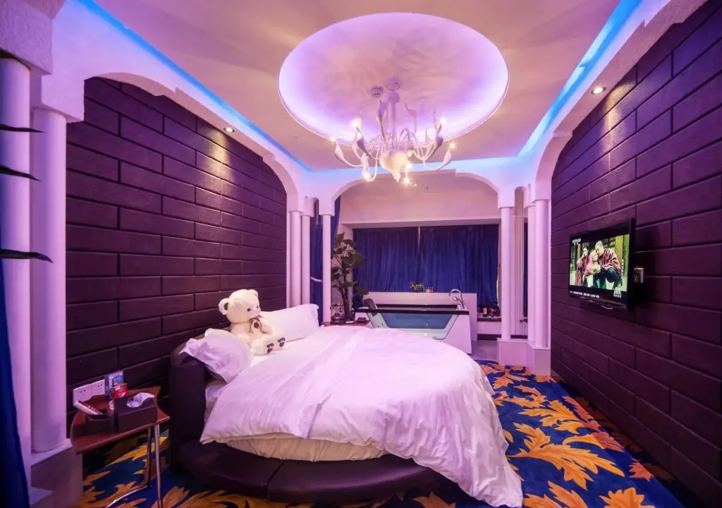 Ухань: Wuhan Nine-Tailed Fox Art Hotel