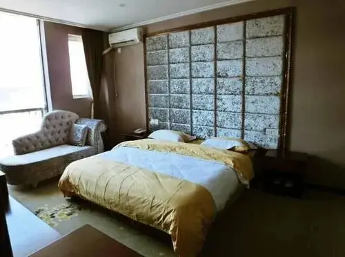 One House Cinema Hotel (Hubei Institute of Economics)(OneHouse影院酒店(湖北经济学院店)) — фото 1