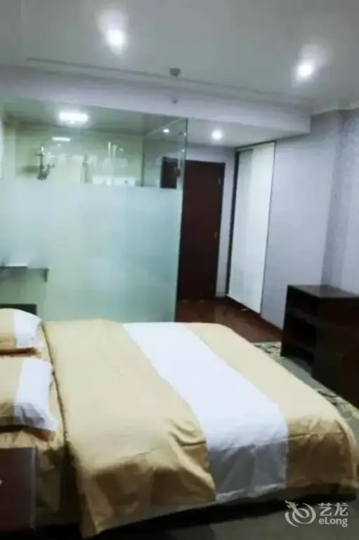Ухань: One House Cinema Hotel (Hubei Institute of Economics)(OneHouse影院酒店(湖北经济学院店))