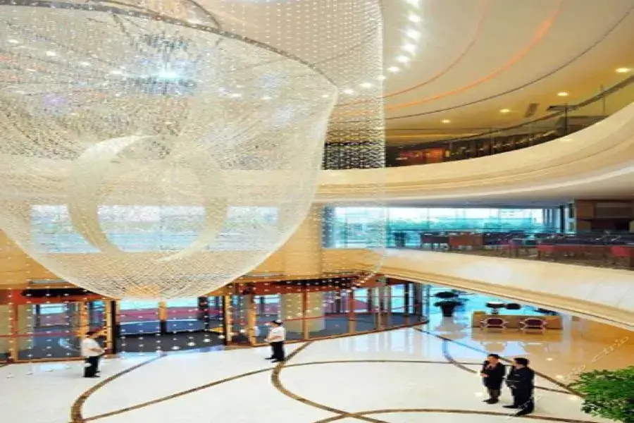 Сиань: Yulong International