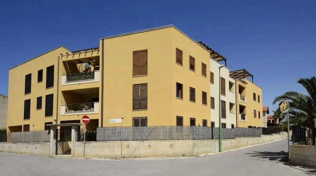 Линьи: Labour Building Commercial Hotel(临沂劳动大厦商务酒店)