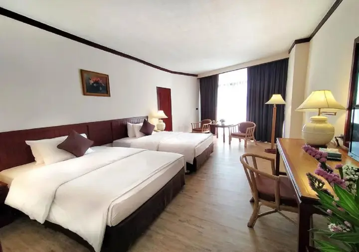 На Чом Тхиан: Ambassador City Jomtien