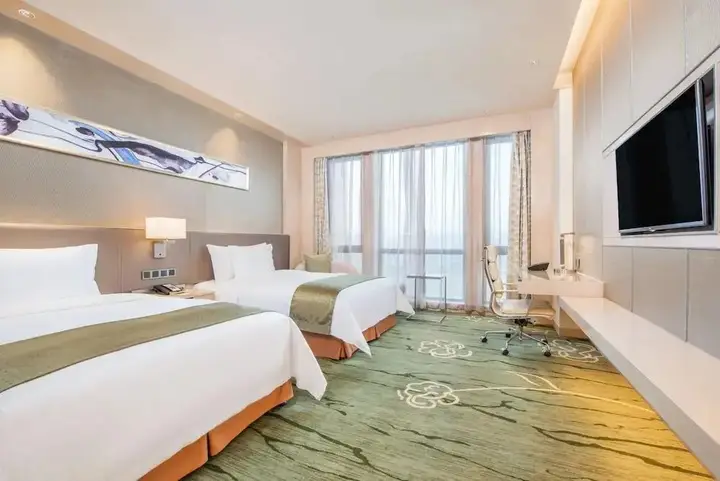 Чунцин: Chongqing High-Tech Holiday Hotel