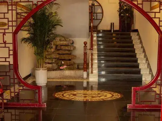 Линьи: Linyi Yizhoufu Hotel