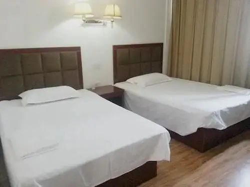Ухань: Wuhan Tianlun Holiday Hotel (Panlongcheng Jiahai Industrial Park)(武汉天伦假日宾馆（盘龙城佳海工业园店）)