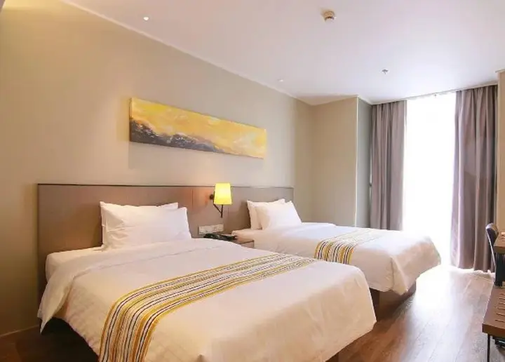 Шанхай: Motel 168 Kunshan Hong Qiao Road Inn