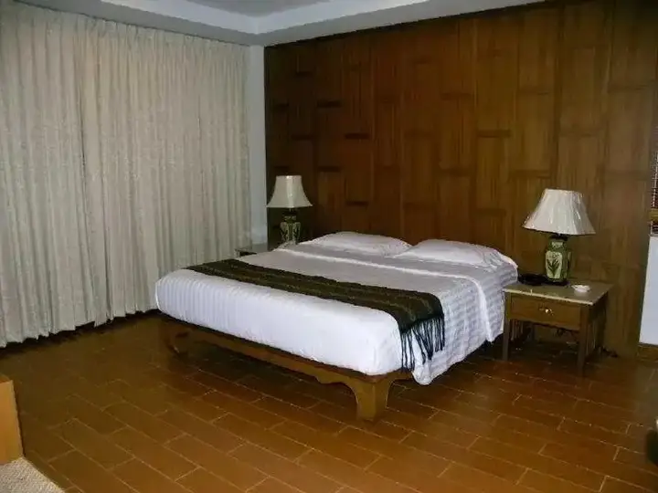 Куйбури: Sailom Resort Bangsaphan