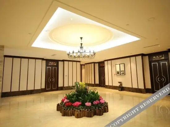 Цзинань: 山东民政大厦
