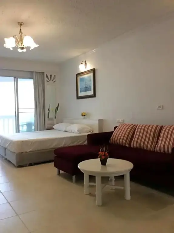 Районг: PMY Beach Resort