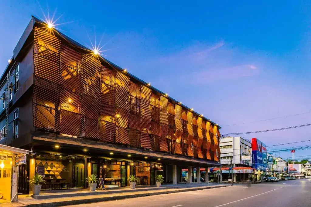 Srisuksant Square (SHA Extra Plus) — фото 1