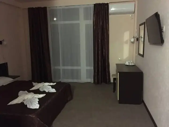 Пицунда: Hotel ANNA