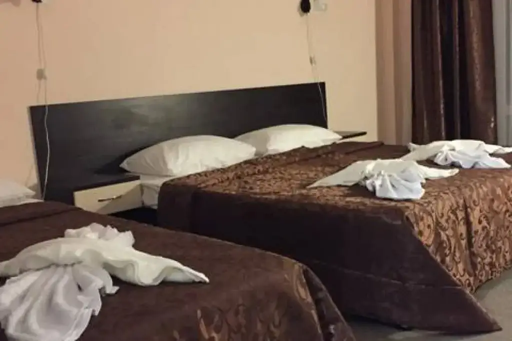 Пицунда: Hotel ANNA