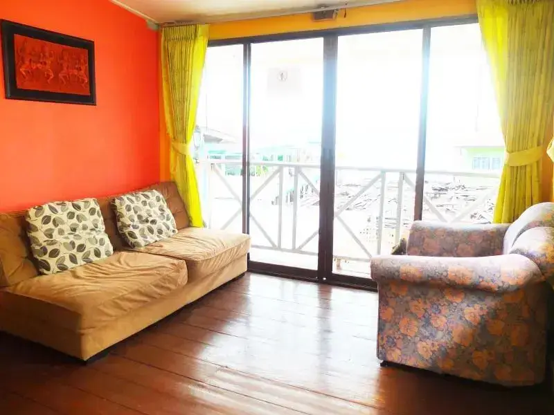 Ко-Лан: Baan Romruen Homestay