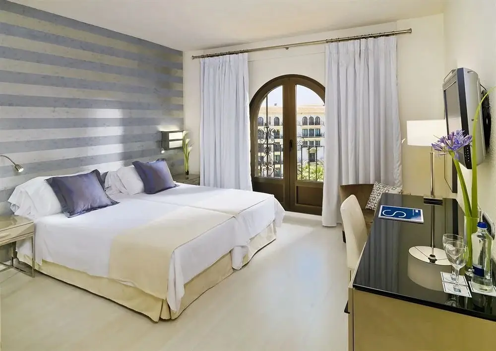 Бангкок: At Ratchada 18 Hotel