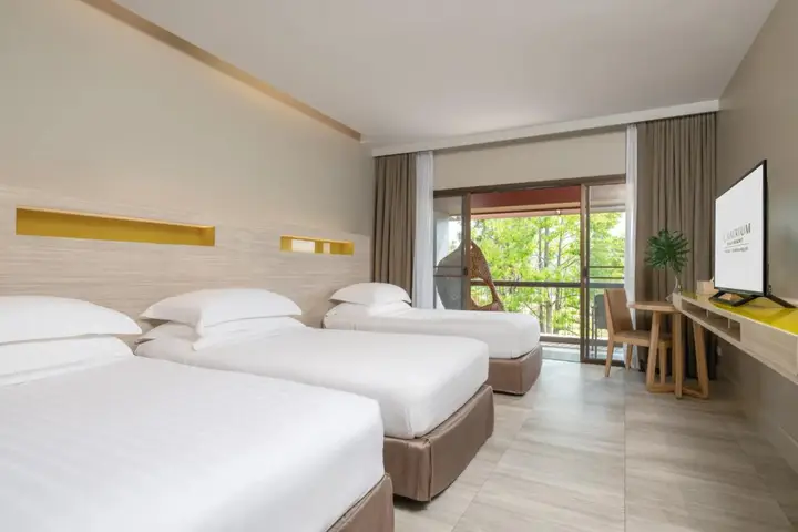 Понг Нам Рон: Chatrium Golf Resort Soi Dao Chanthaburi