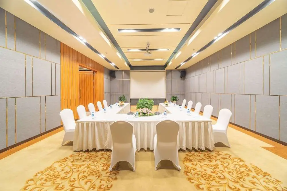Халонг: Bien Bac Hotel