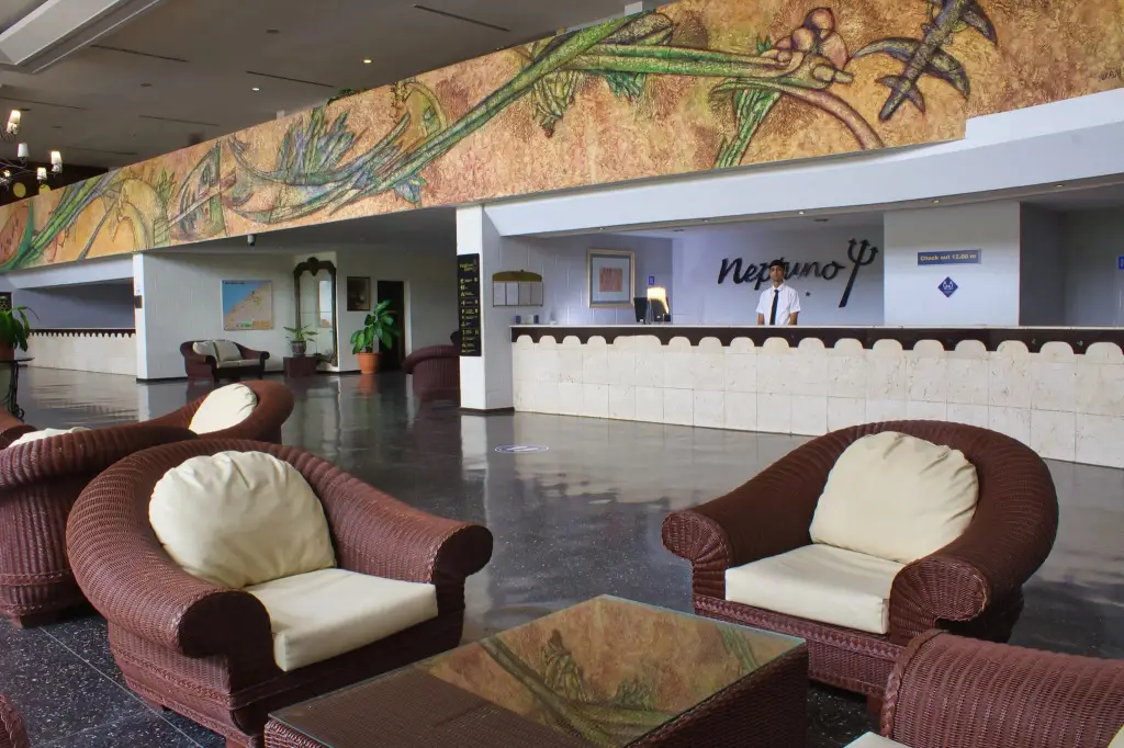 Hotel Neptuno Triton - Gran Caribe Hotels — фото 1