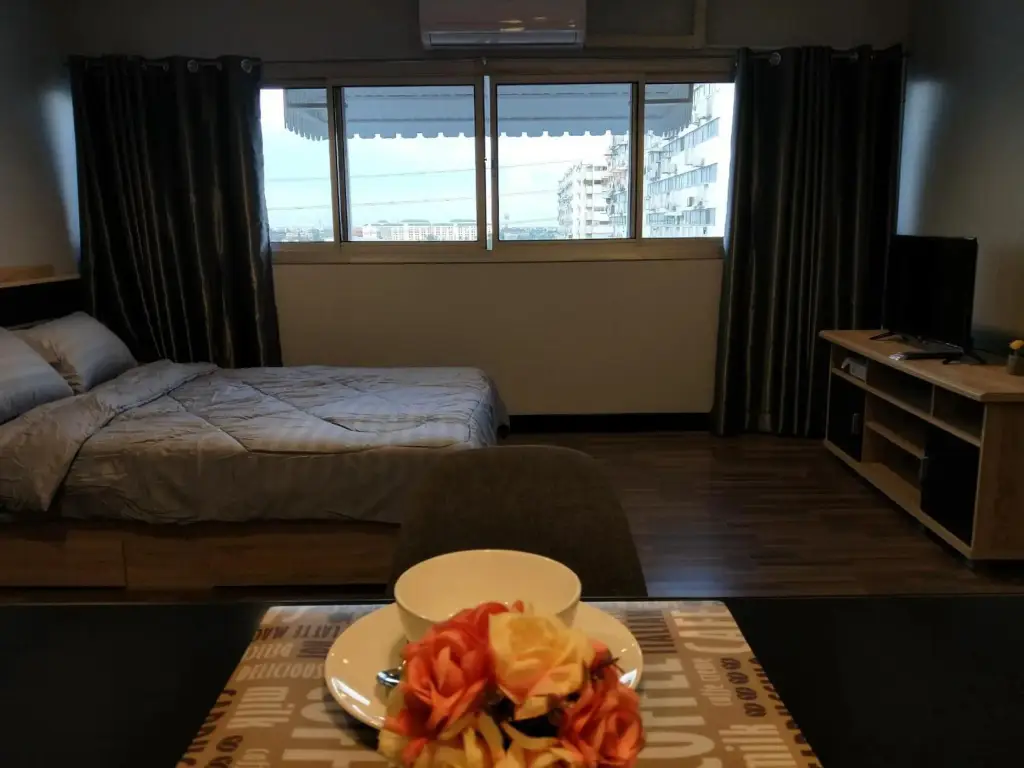 Паккрет: Deluxe at Popular Condo