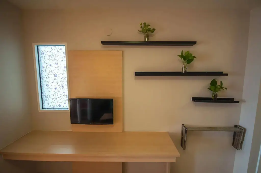Паккрет: Implace Impact at Msociety Condo
