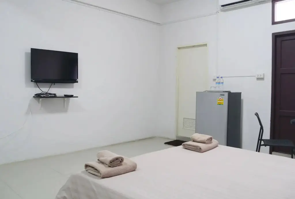 Бангкок: Baan Mai Guest House