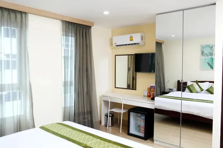 Бангкок: Sukhumvit Soi 22