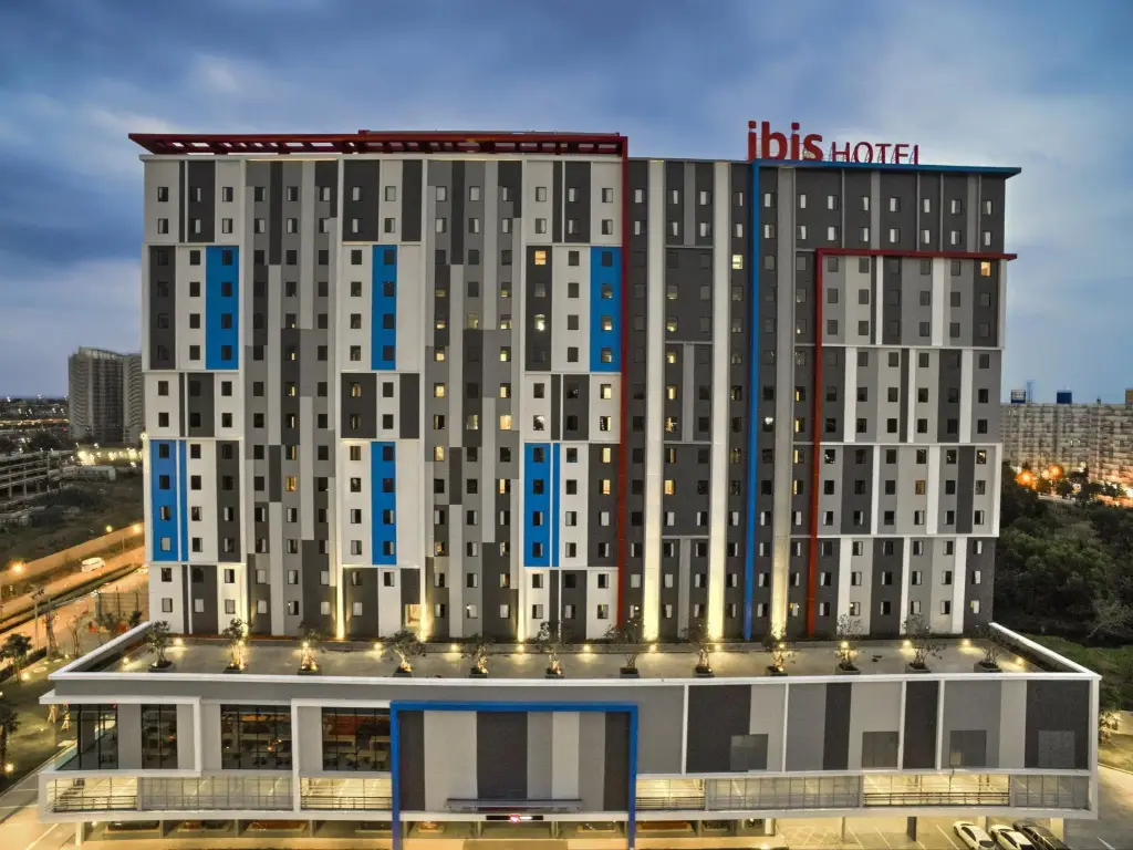 Паккрет: ibis Bangkok IMPACT