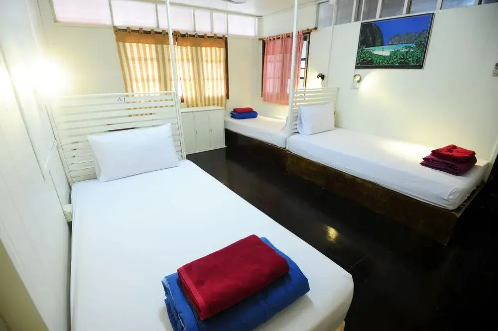 Краби: Phi Phi October House