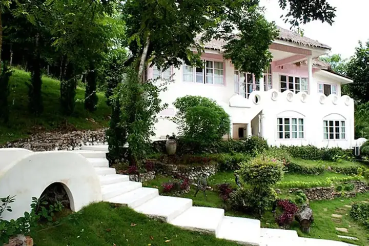 Суан Фуэн: Morning Glory Resort(Morning Glory Resort สวนผึ้ง)
