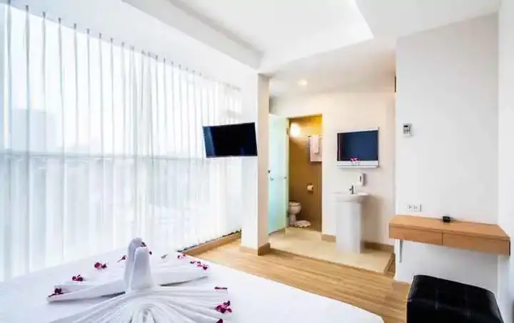 Бангкок: Solo Express Sukhumvit 81