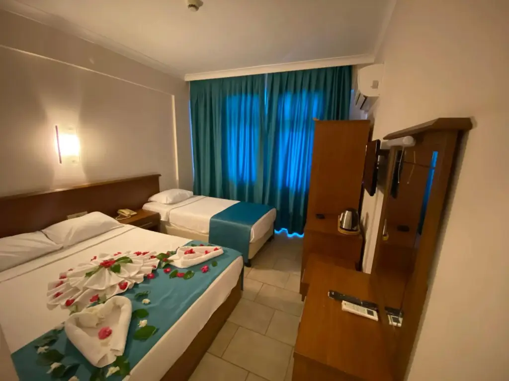 Мармарис: B&B Yüzbaşı Beach Hotel