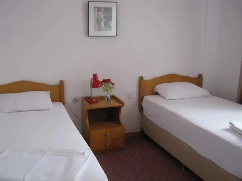 Гюмюльдур: Hotel Efes
