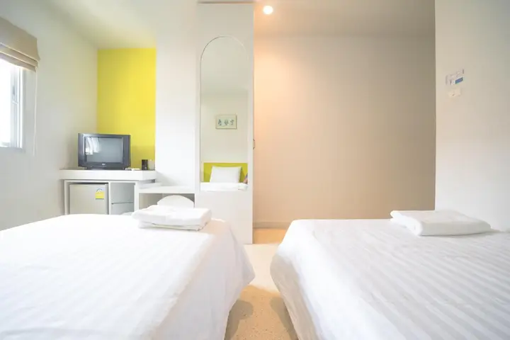 Кхлонг-Янг: Hotel B