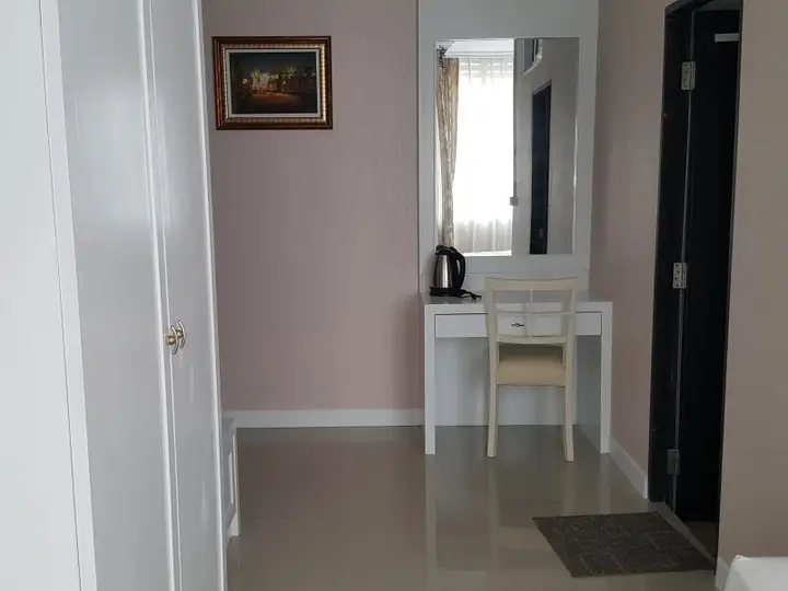 Кхок Круат: Crystal Place Sida