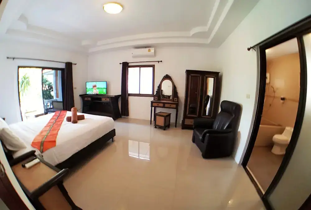 Паттайя: YAILAND Luxury Pool Villa Pattaya Walking Street