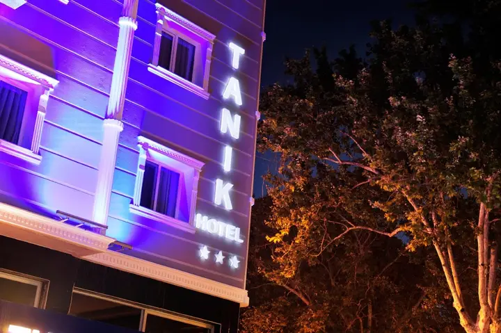 Измир: Tanik Hotel